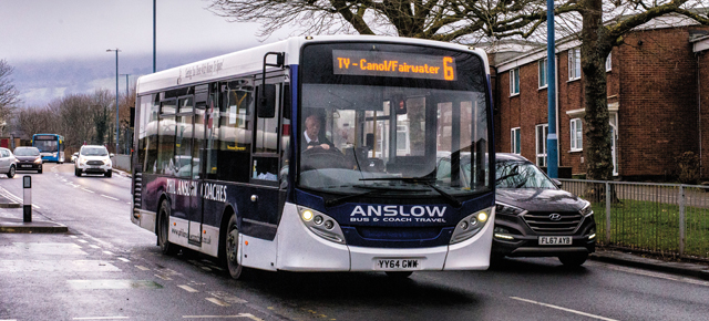 CamCab - Anslow bus 2an1Av